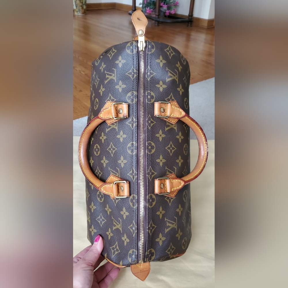 Louis Vuitton Monogram Speedy 35 Handbag - Picture 6 of 16